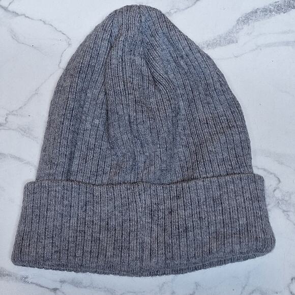 Adidas womens ribbed knit beanie Grey rayon blend soft winter fall cozy - Picture 2 of 3